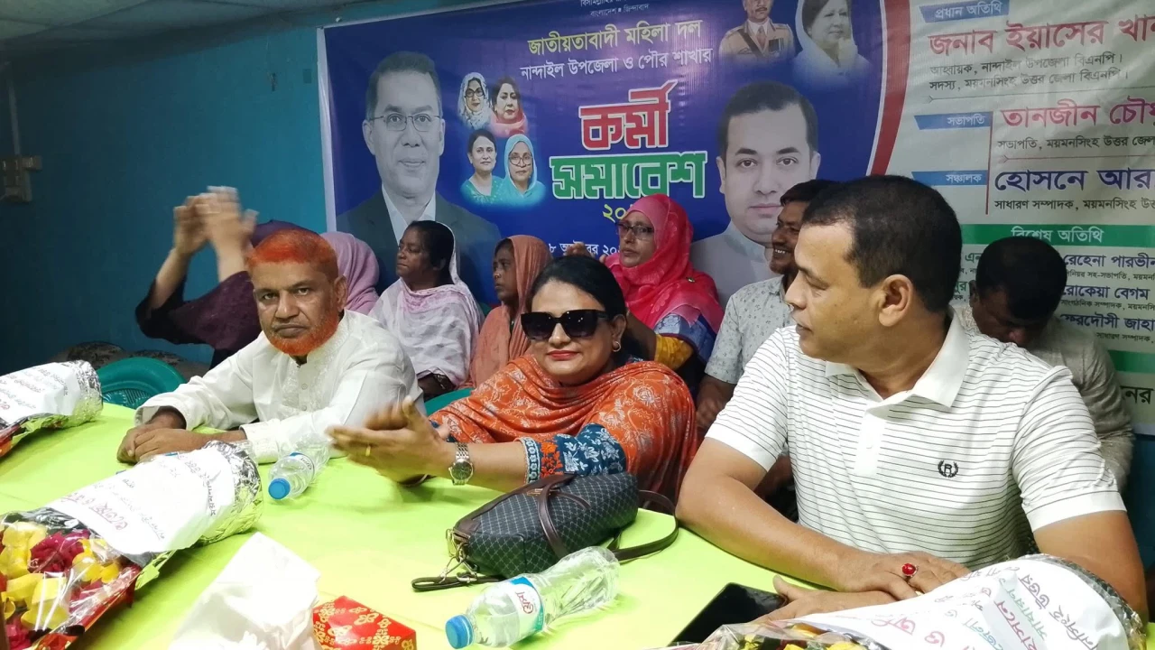 মুশুল্লীতে ধানের শীষের পক্ষে ভোট চেয়ে তাঁতী দলের প্রচারণা